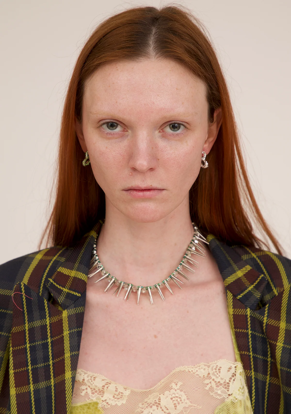 CRYSTAL CLEAR RHINESTONE HEART EARRINGS - Image 3