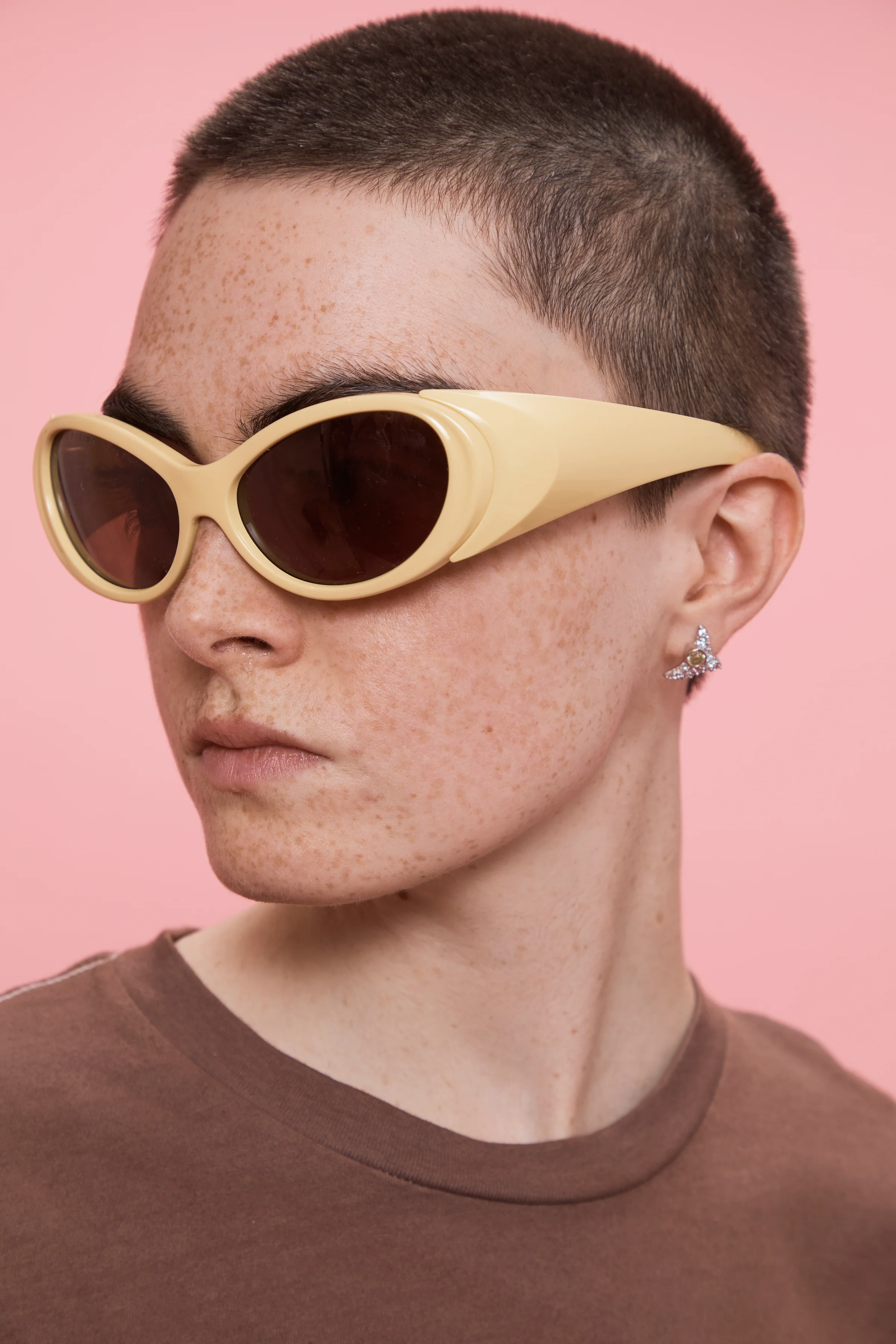 OLIVINE TRIGON STUDS - Image 4