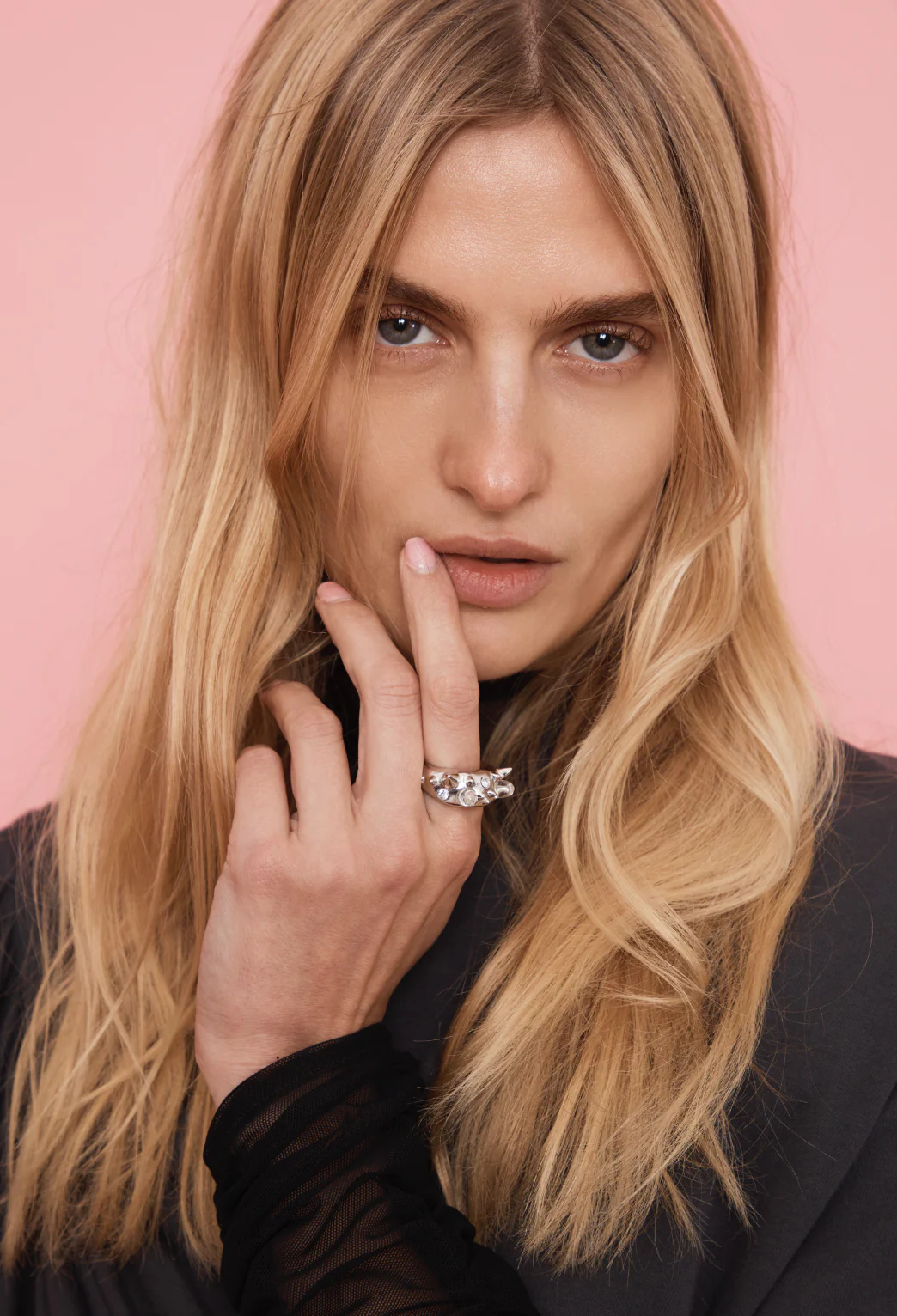 SILVER CLEAR DEMI ALIEN RING - Image 4